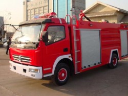 Пожарная машина цистерны с водой Донфенг 4кс2 4000Л
